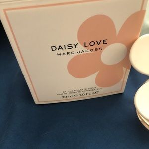 Marc Jacobs Daisy Love